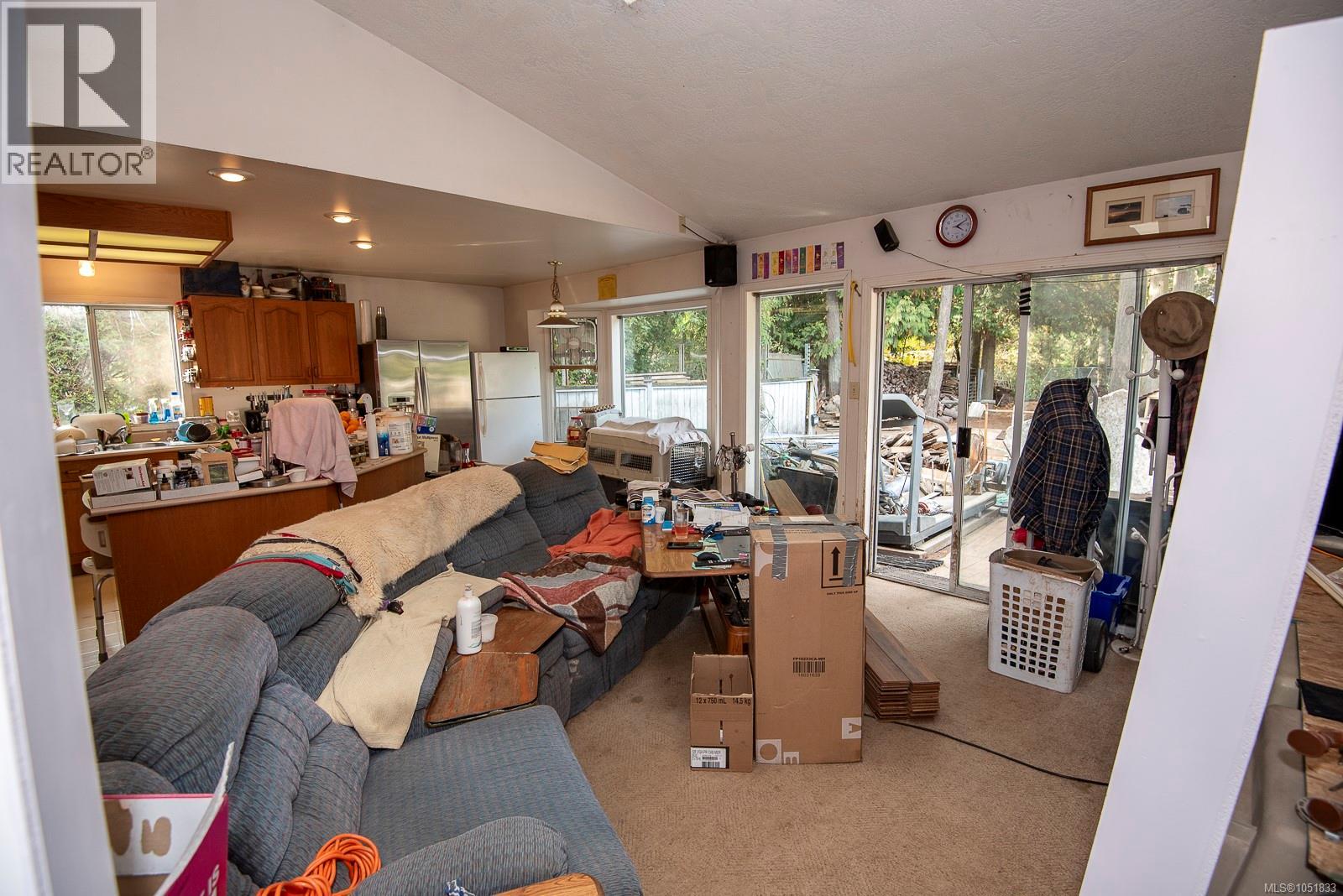 1706 Mills Rd Property Photo 7