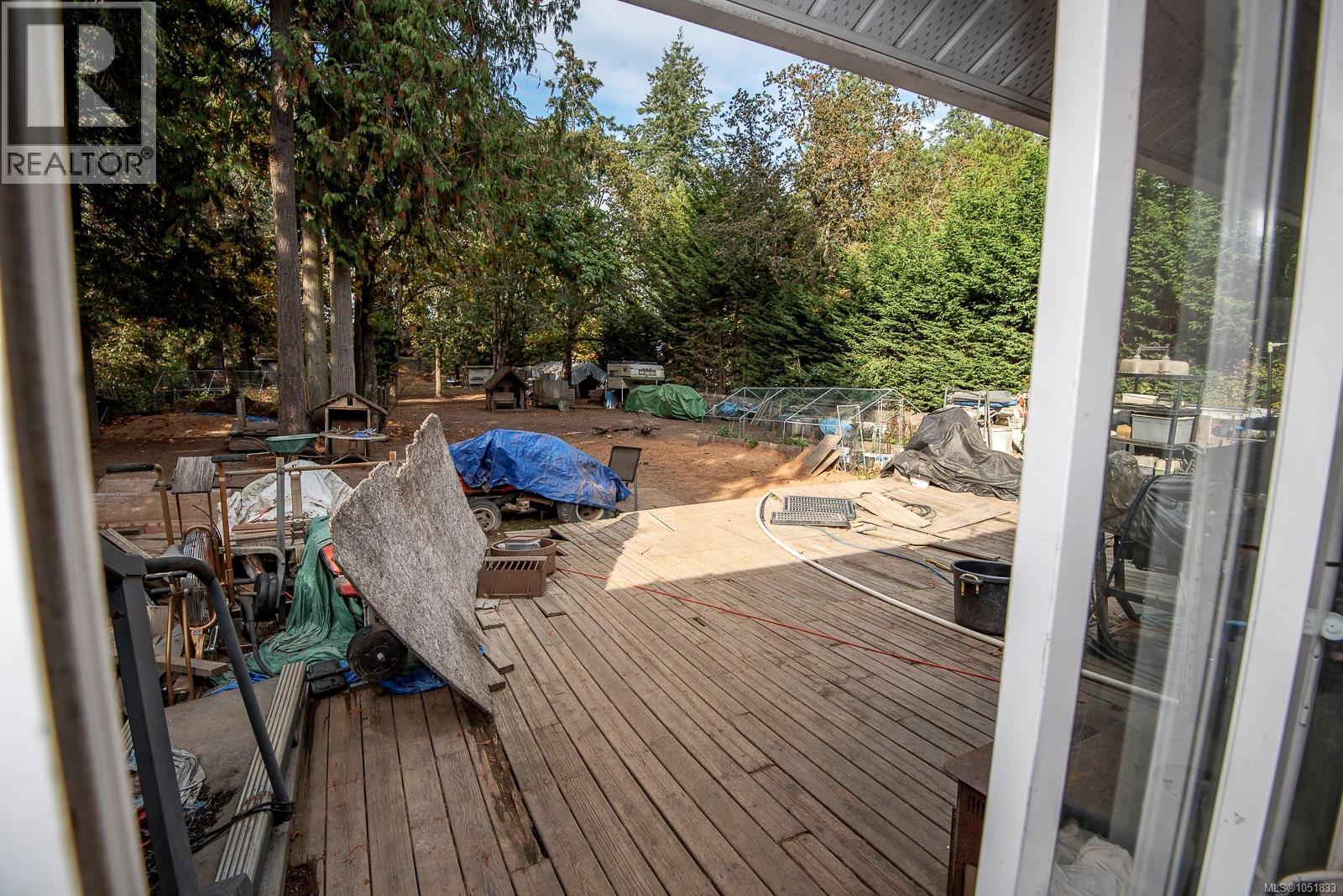 1706 Mills Rd Property Photo 8