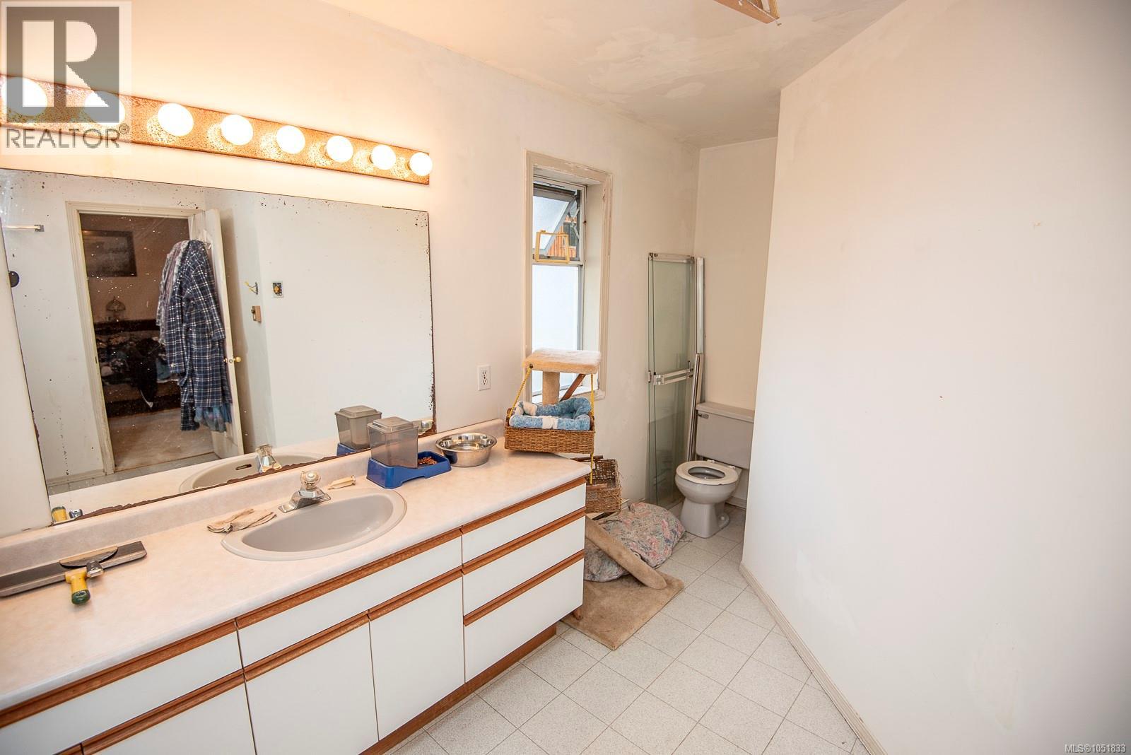 1706 Mills Rd Property Photo 19