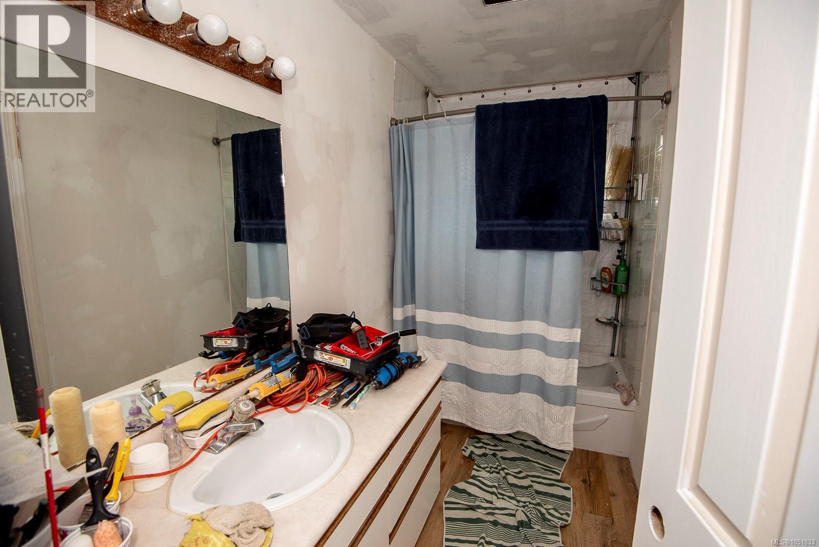 1706 Mills Rd Property Photo 22