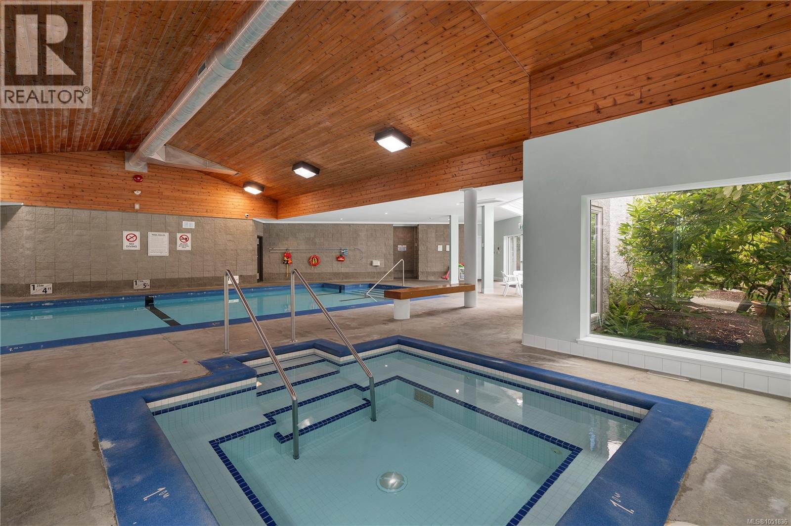 1401 27 Island Hwy S Property Photo 4