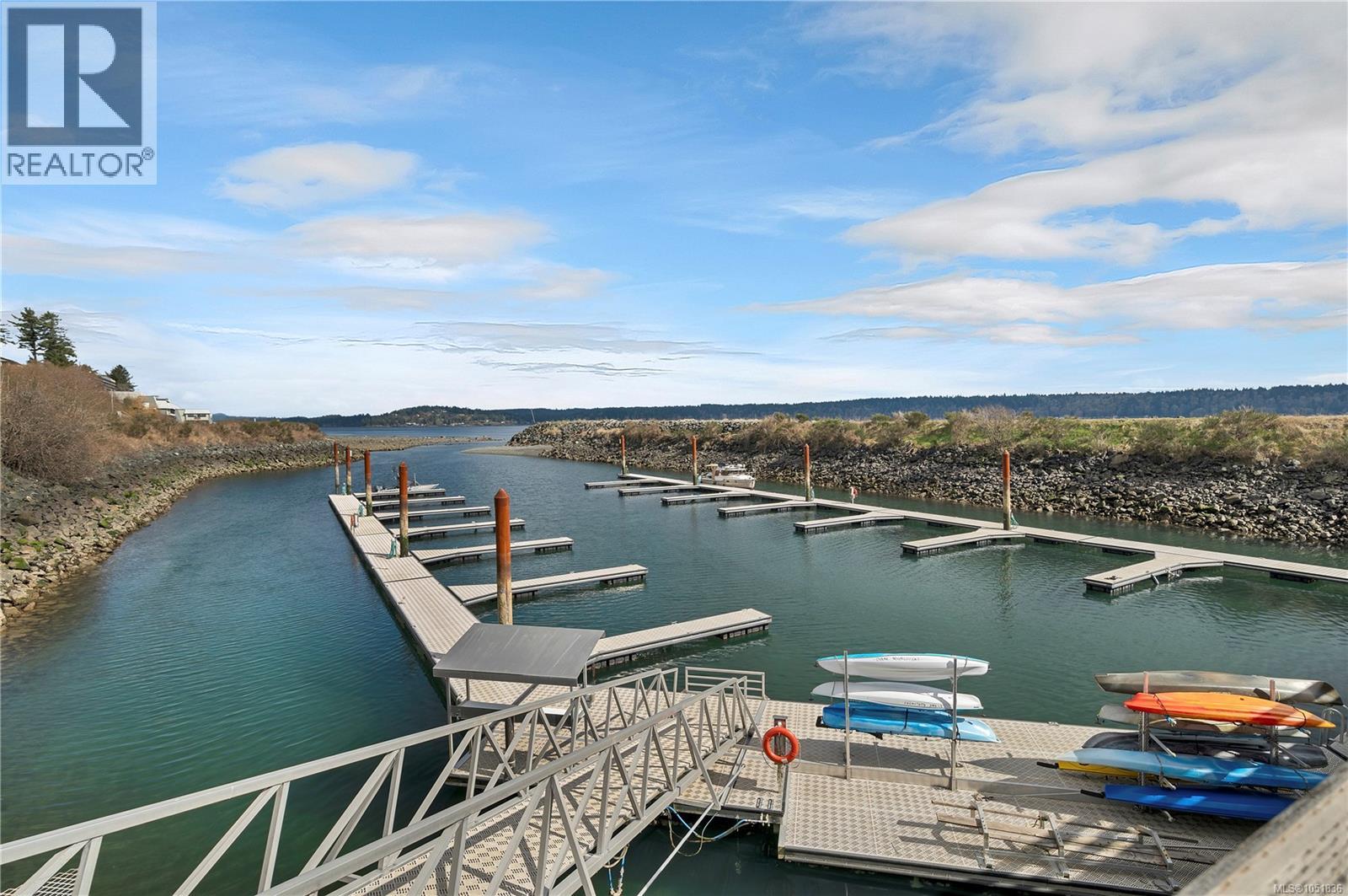 1401 27 Island Hwy S Property Photo 12