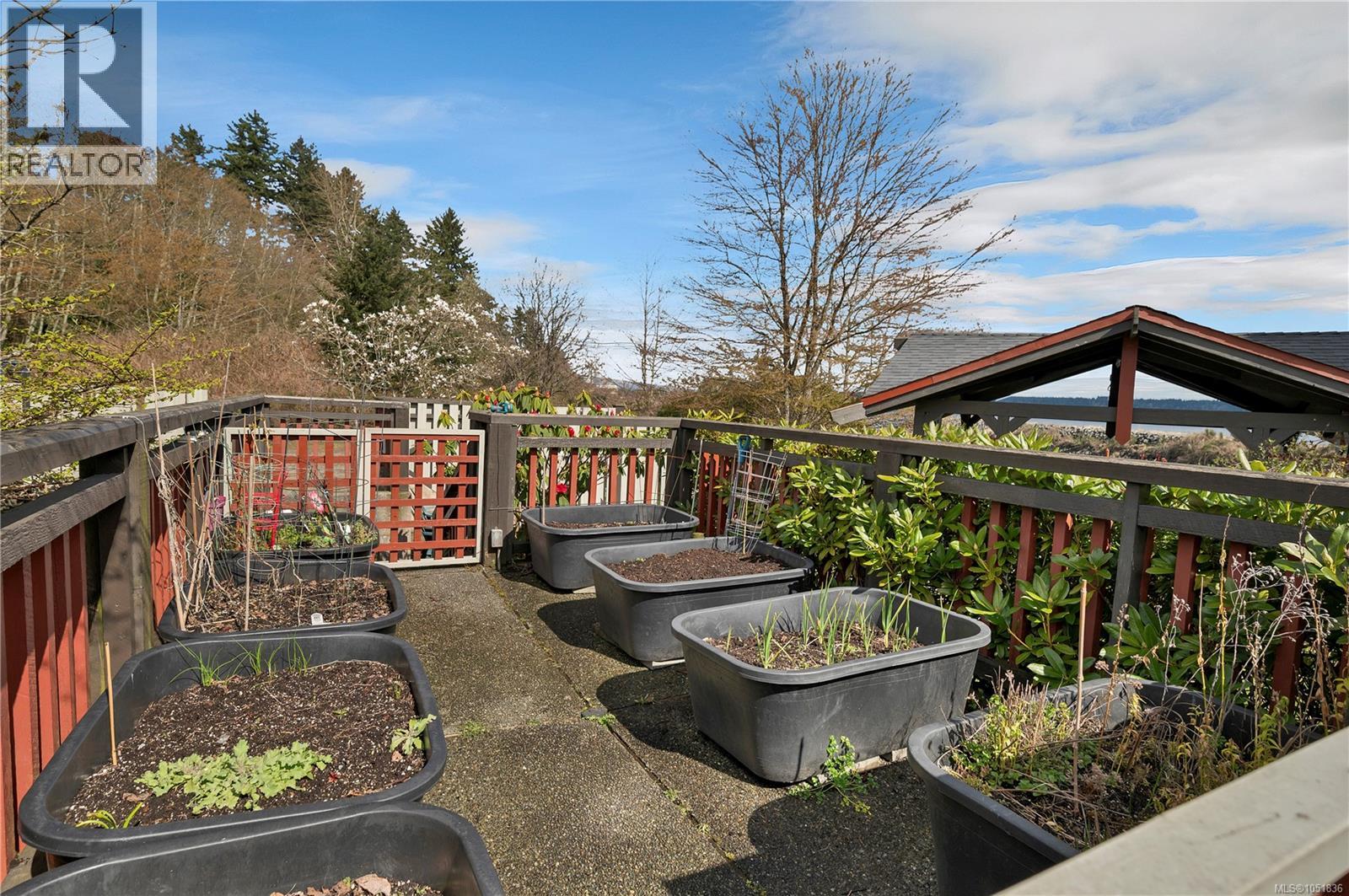 1401 27 Island Hwy S Property Photo 43