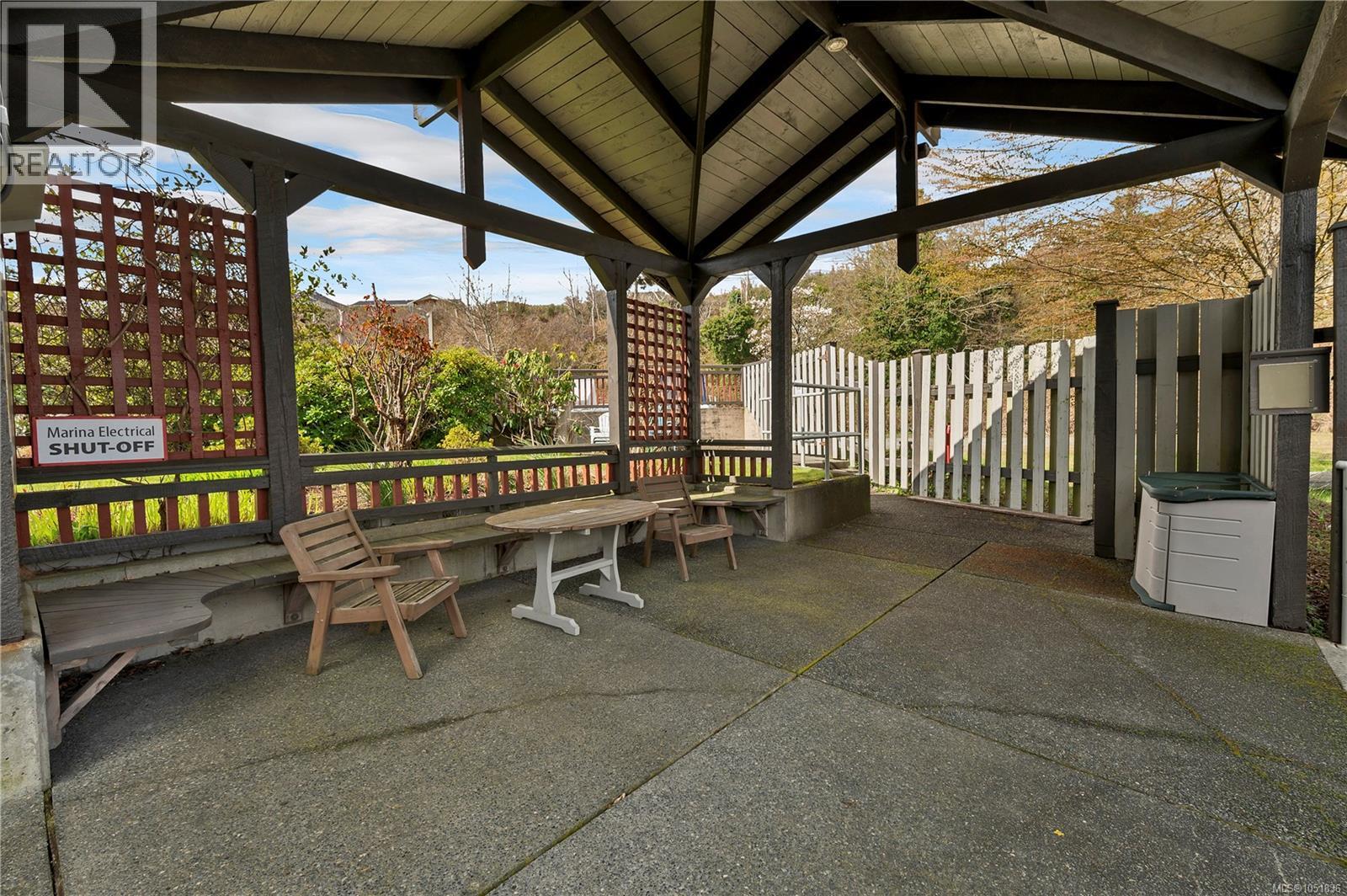 1401 27 Island Hwy S Property Photo 45