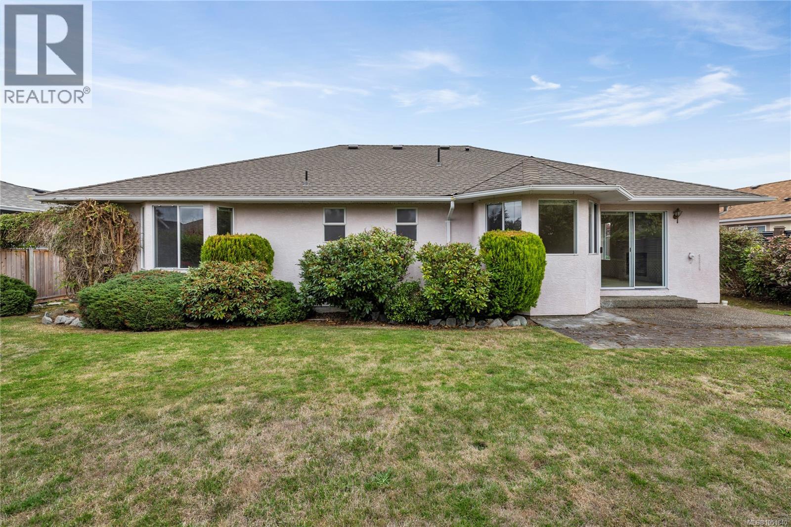 728 Banwell Crt Property Photo 10