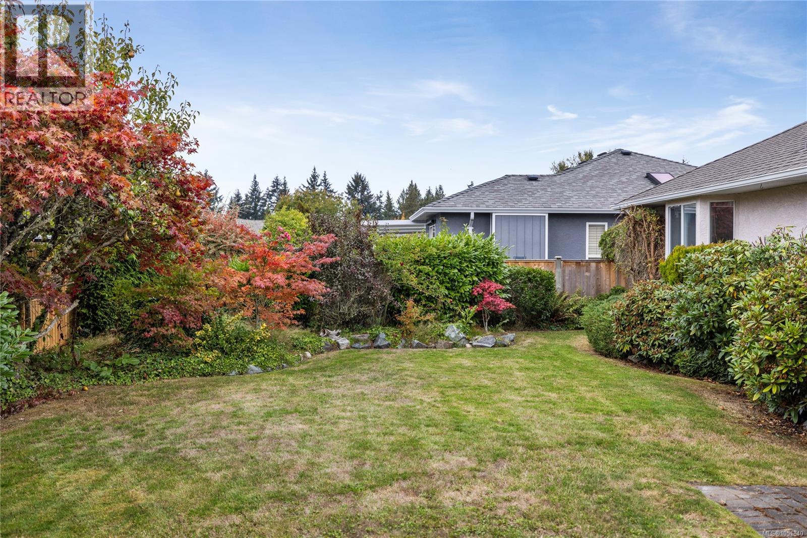 728 Banwell Crt Property Photo 11
