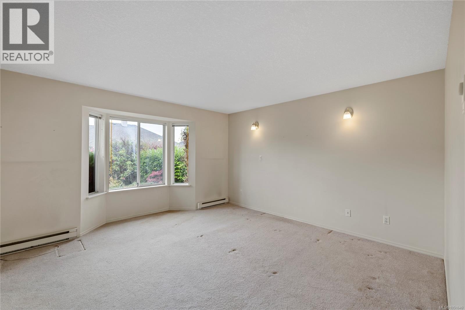 728 Banwell Crt Property Photo 18