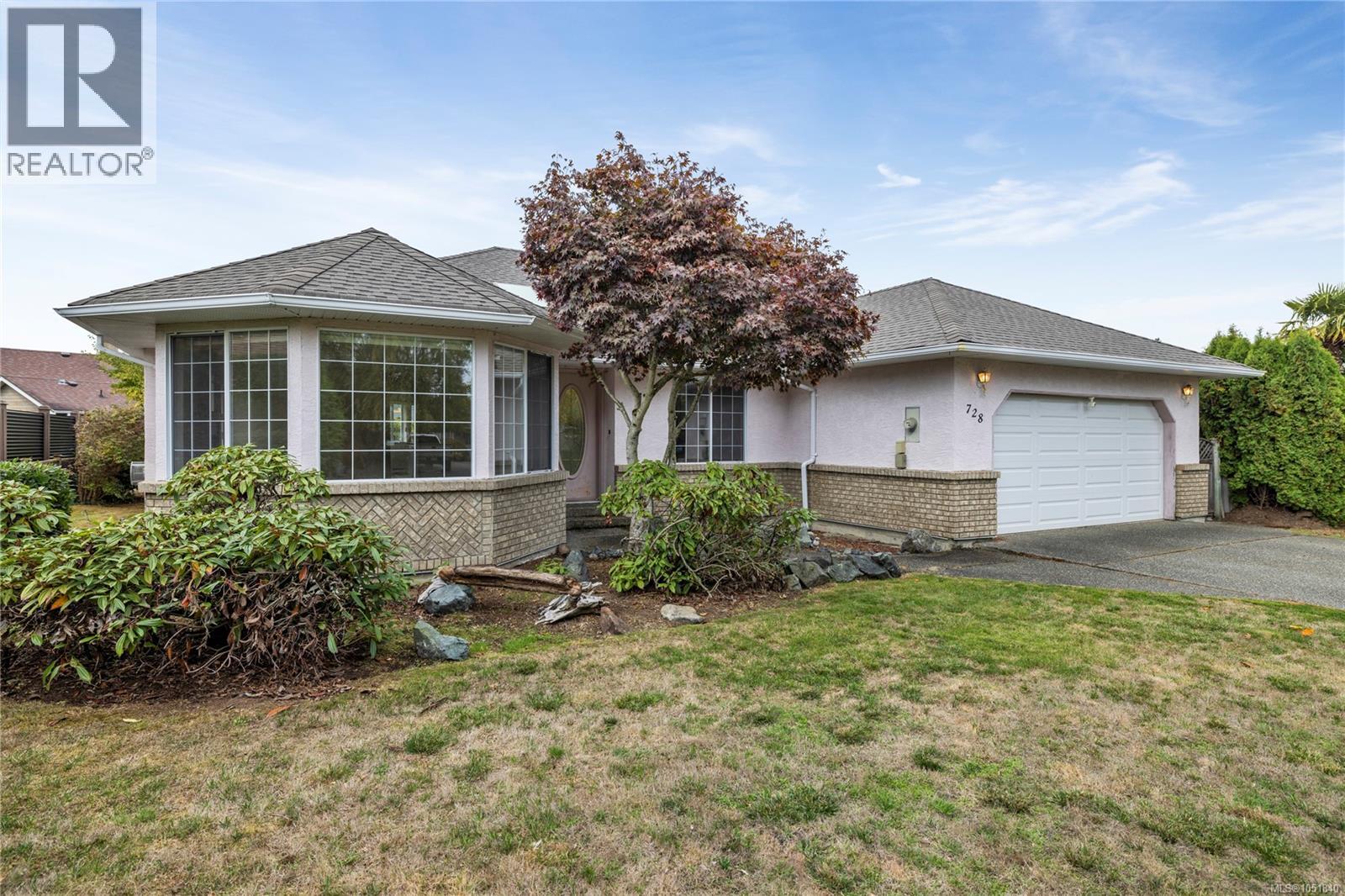728 Banwell Crt Property Photo 25