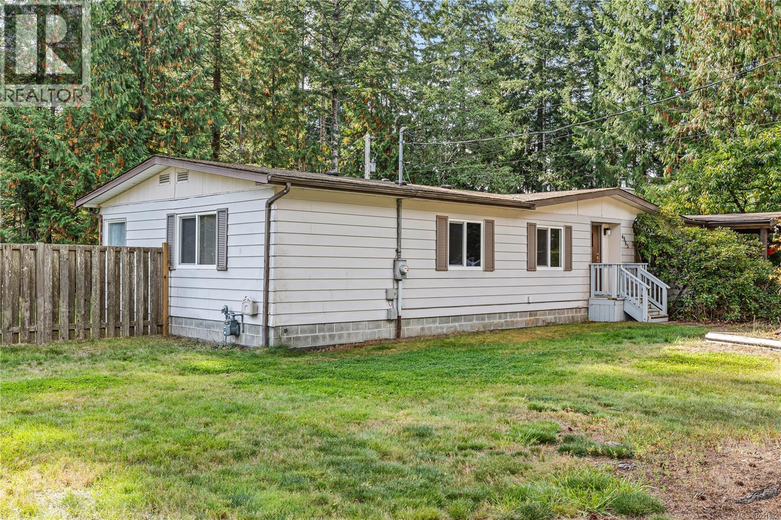 4885 Bella Rd Property Photo 3