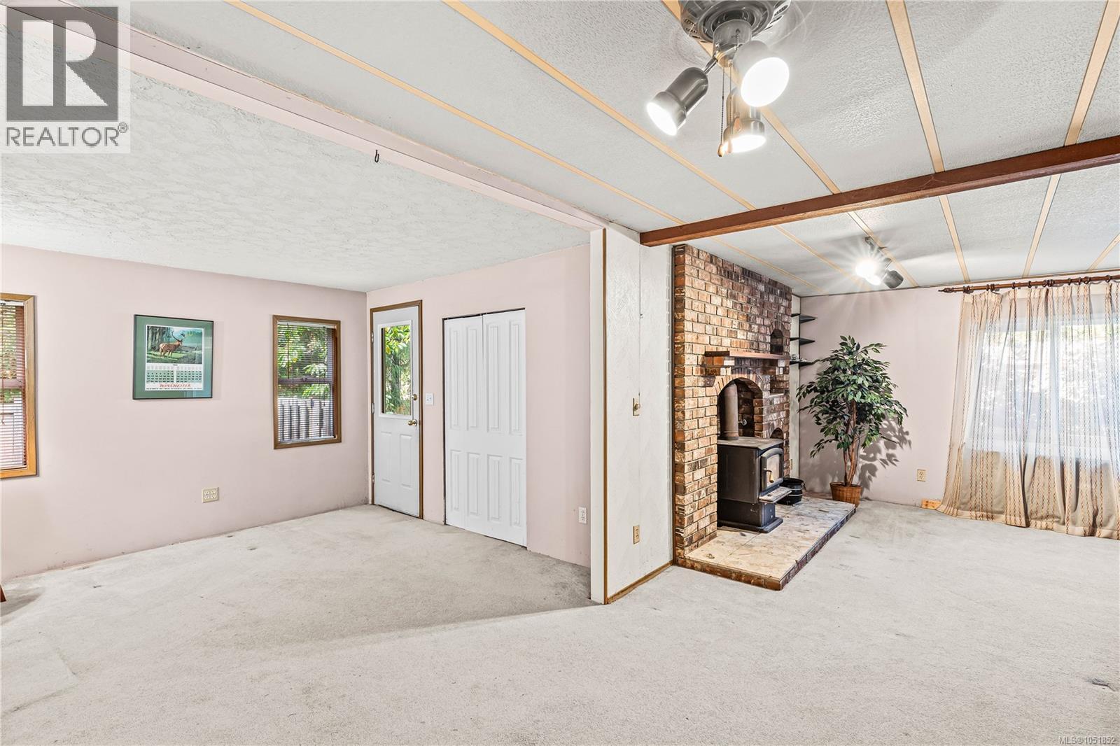 4885 Bella Rd Property Photo 13