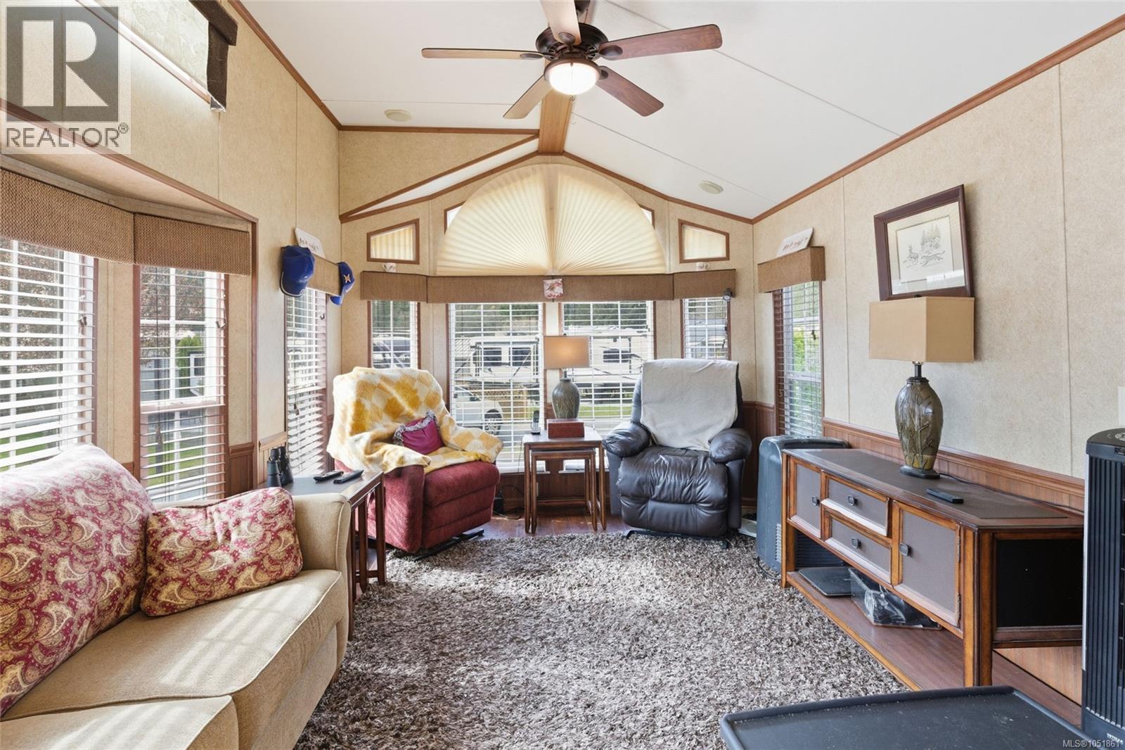 2118 Buttle Lake Way Property Photo 7