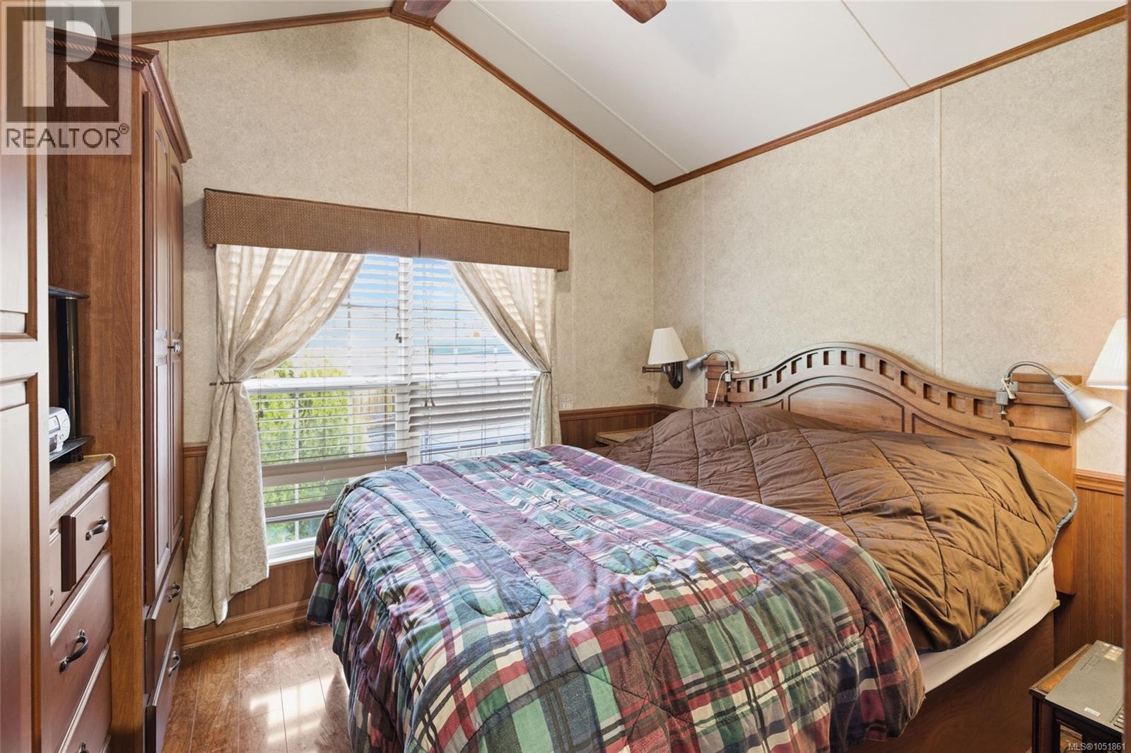 2118 Buttle Lake Way Property Photo 13