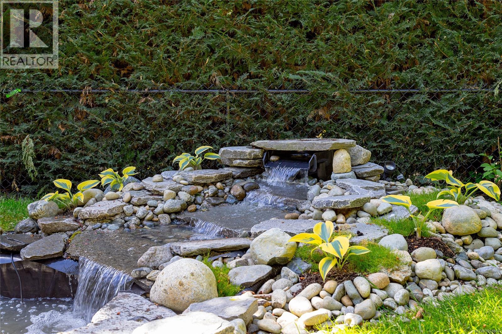 2044 Rivers Crossing Property Photo 4