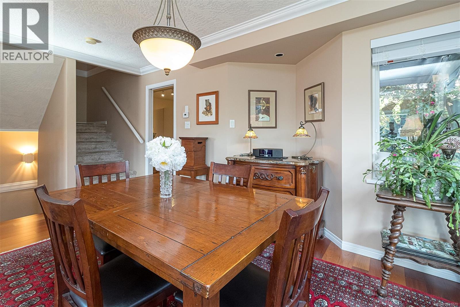 15 118 Aldersmith Pl Property Photo 14