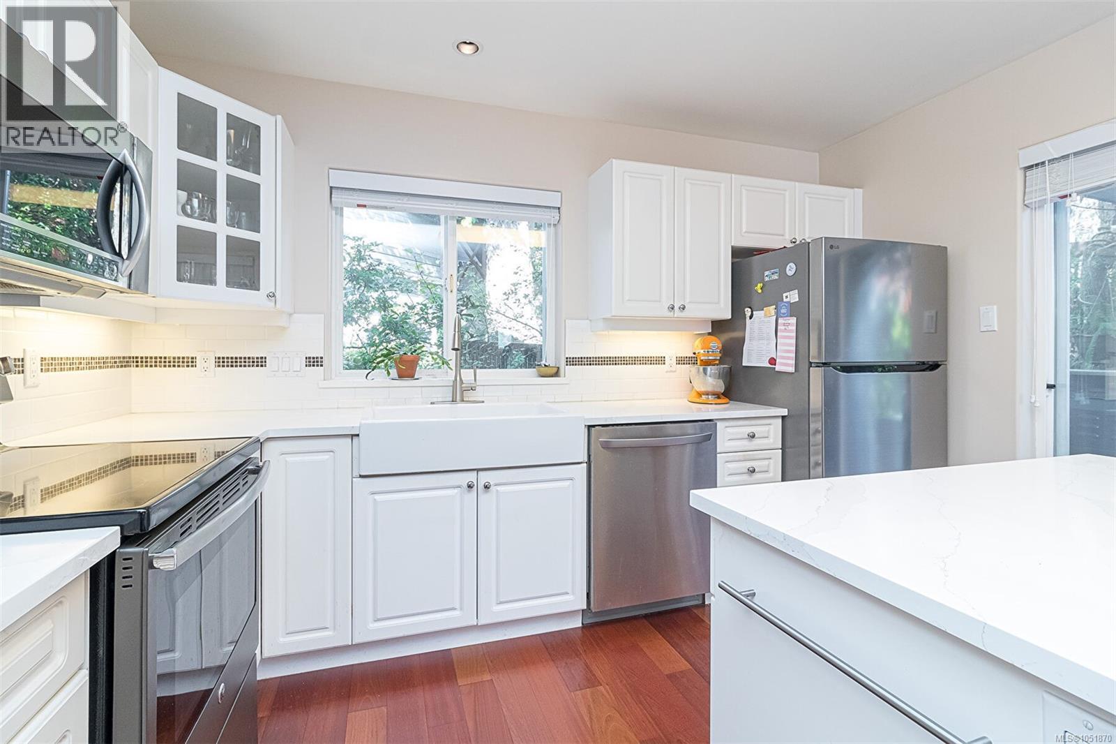 15 118 Aldersmith Pl Property Photo 18