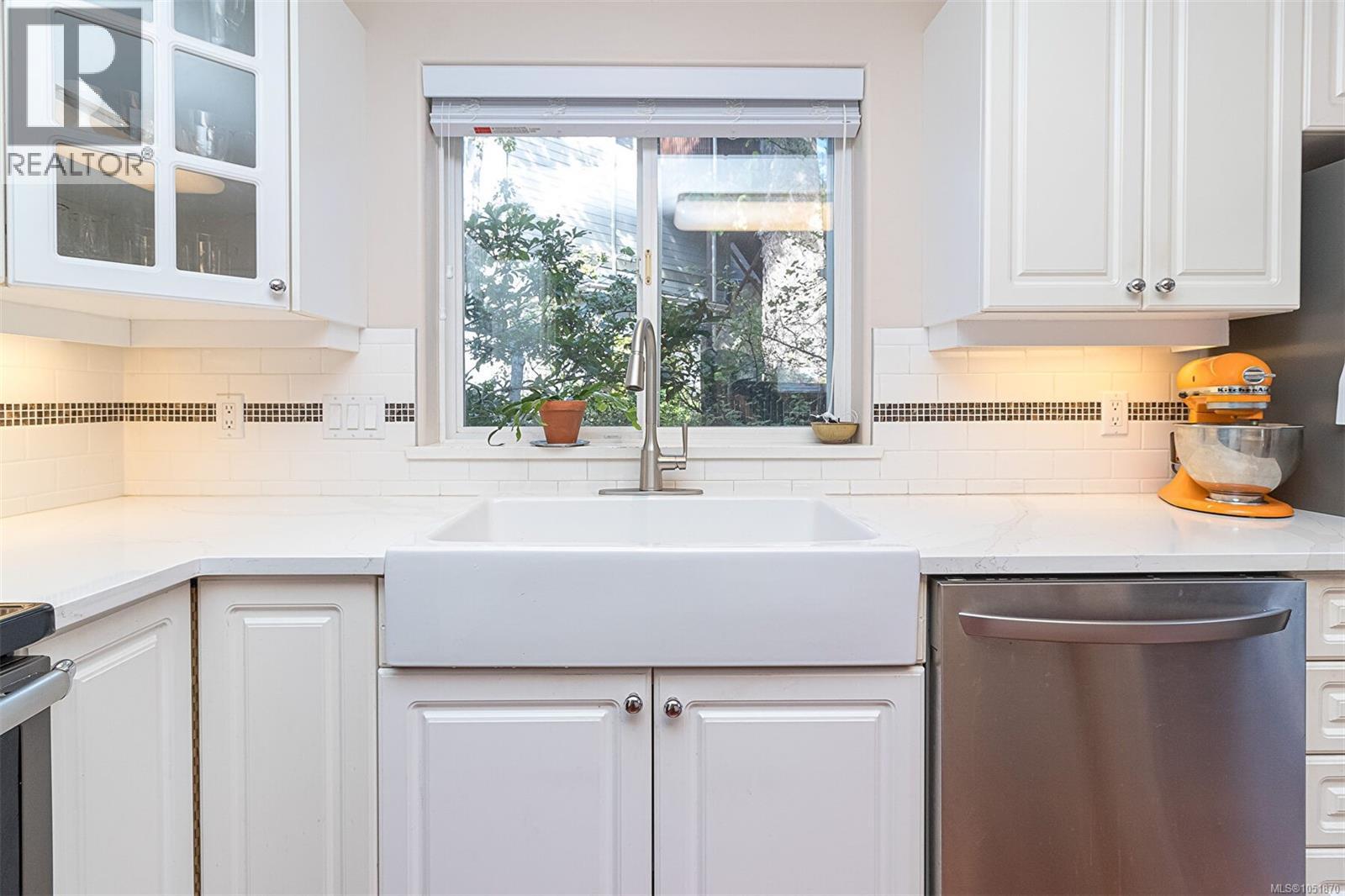 15 118 Aldersmith Pl Property Photo 19