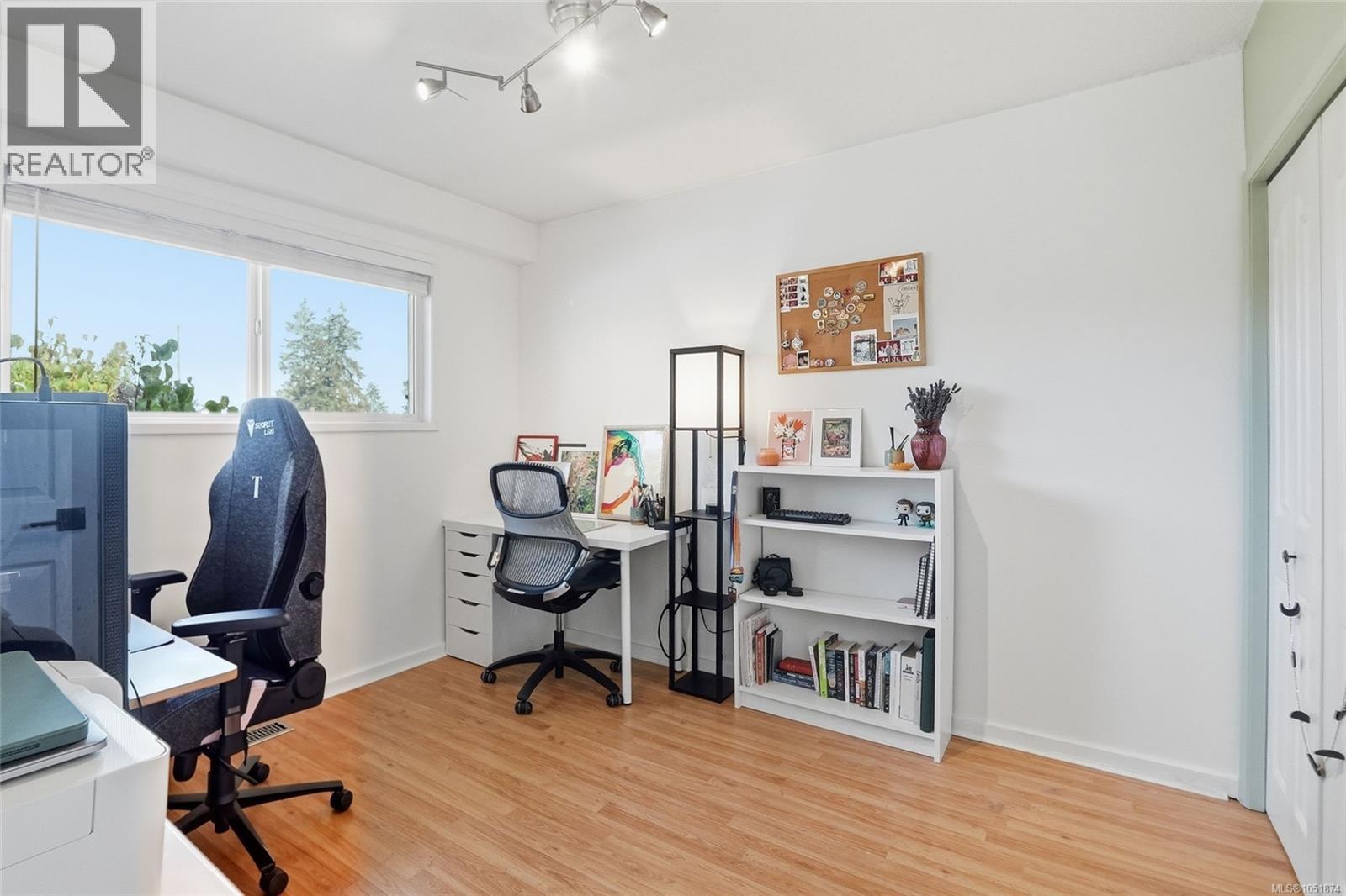 1088 Nelson St Property Photo 15