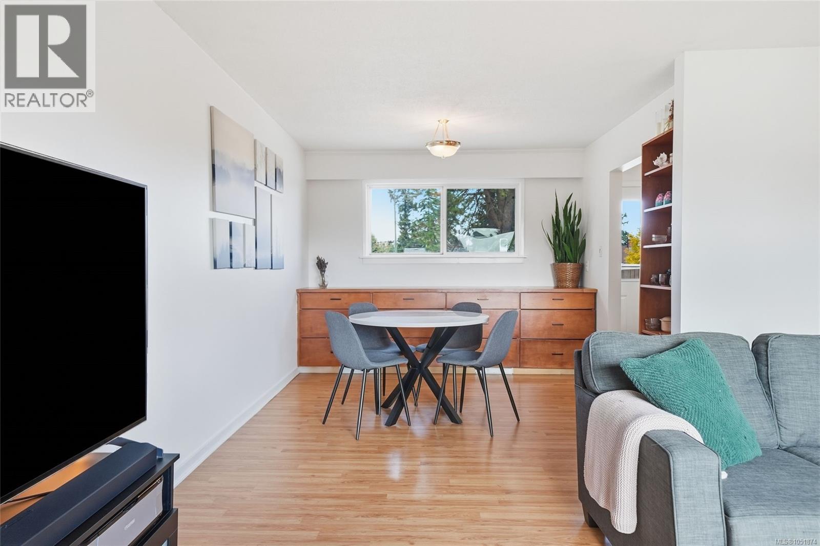 1088 Nelson St Property Photo 19