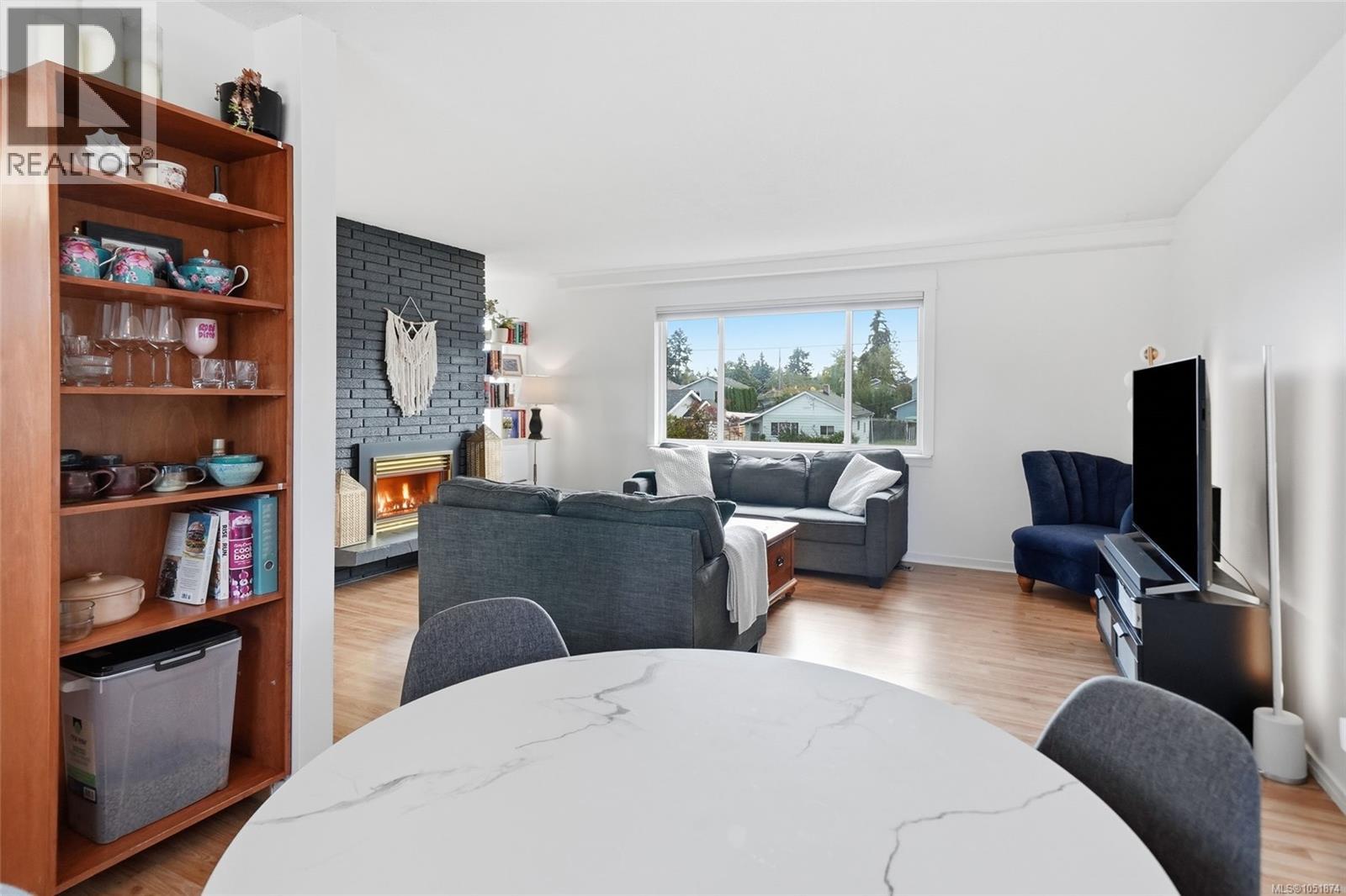 1088 Nelson St Property Photo 21