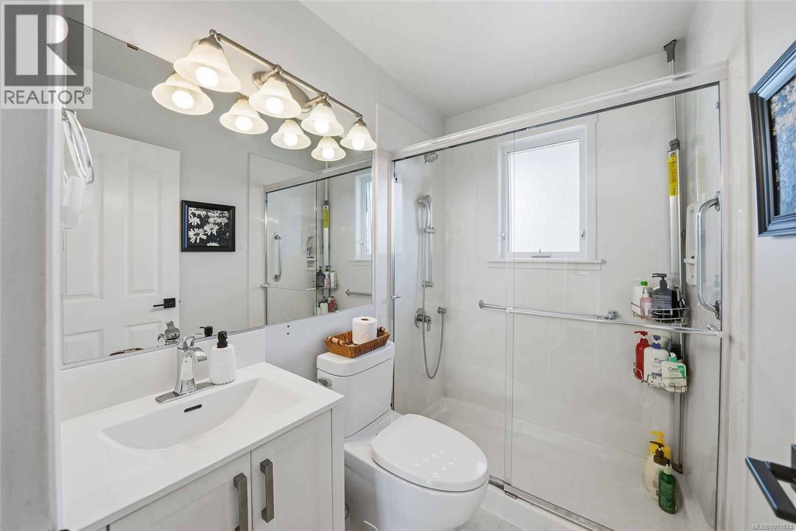 1088 Nelson St Property Photo 31