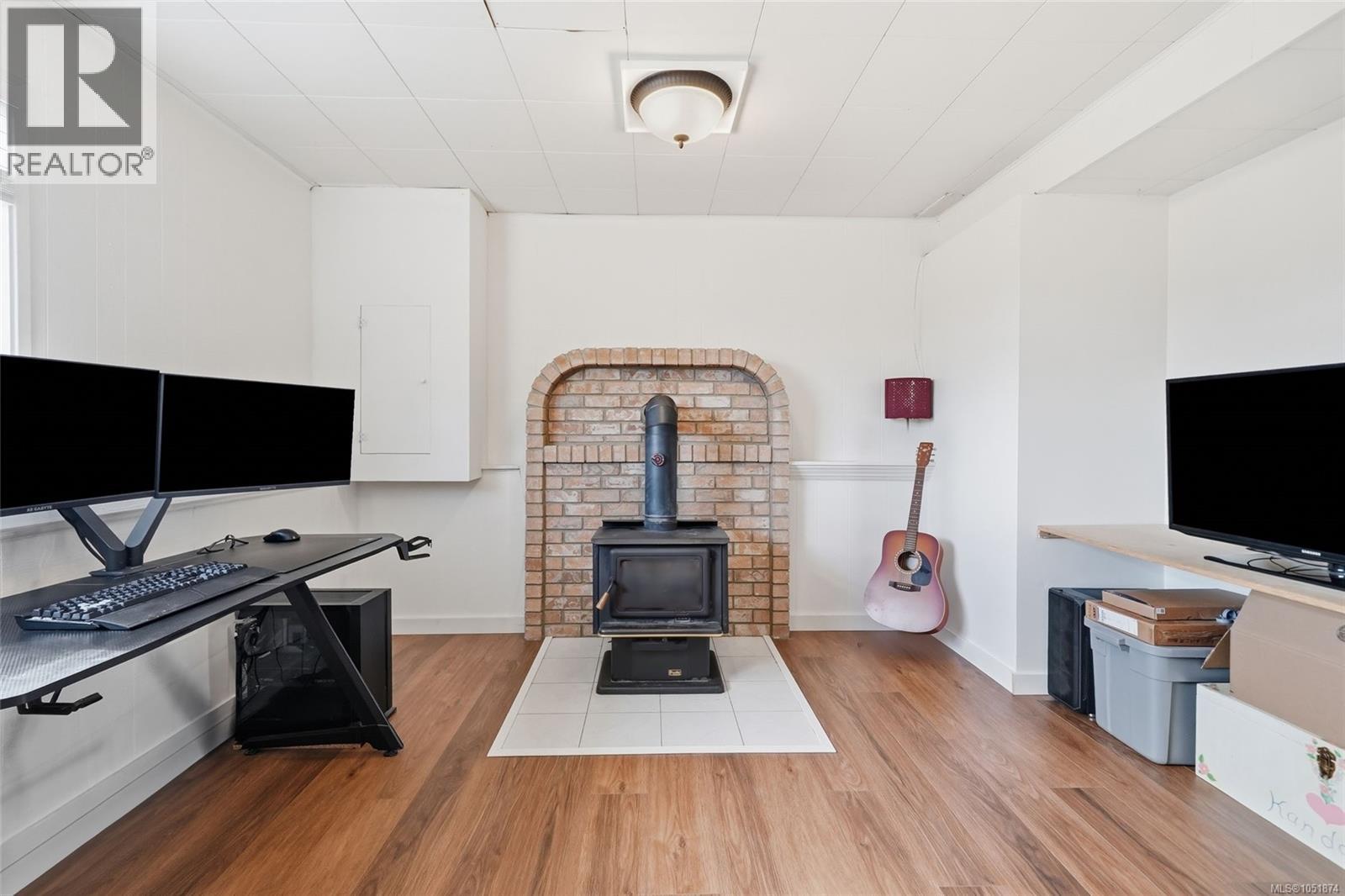1088 Nelson St Property Photo 41