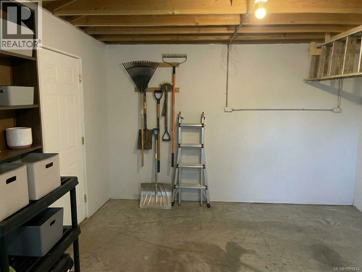 1088 Nelson St Property Photo 48