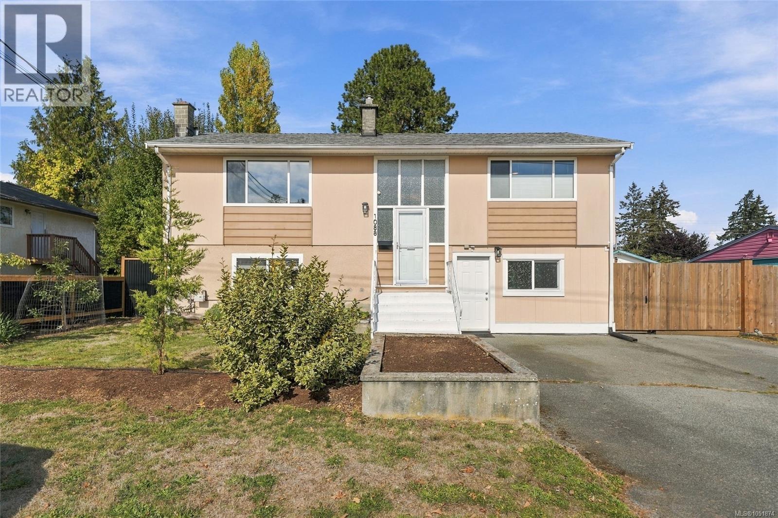 1088 Nelson St Property Photo 56