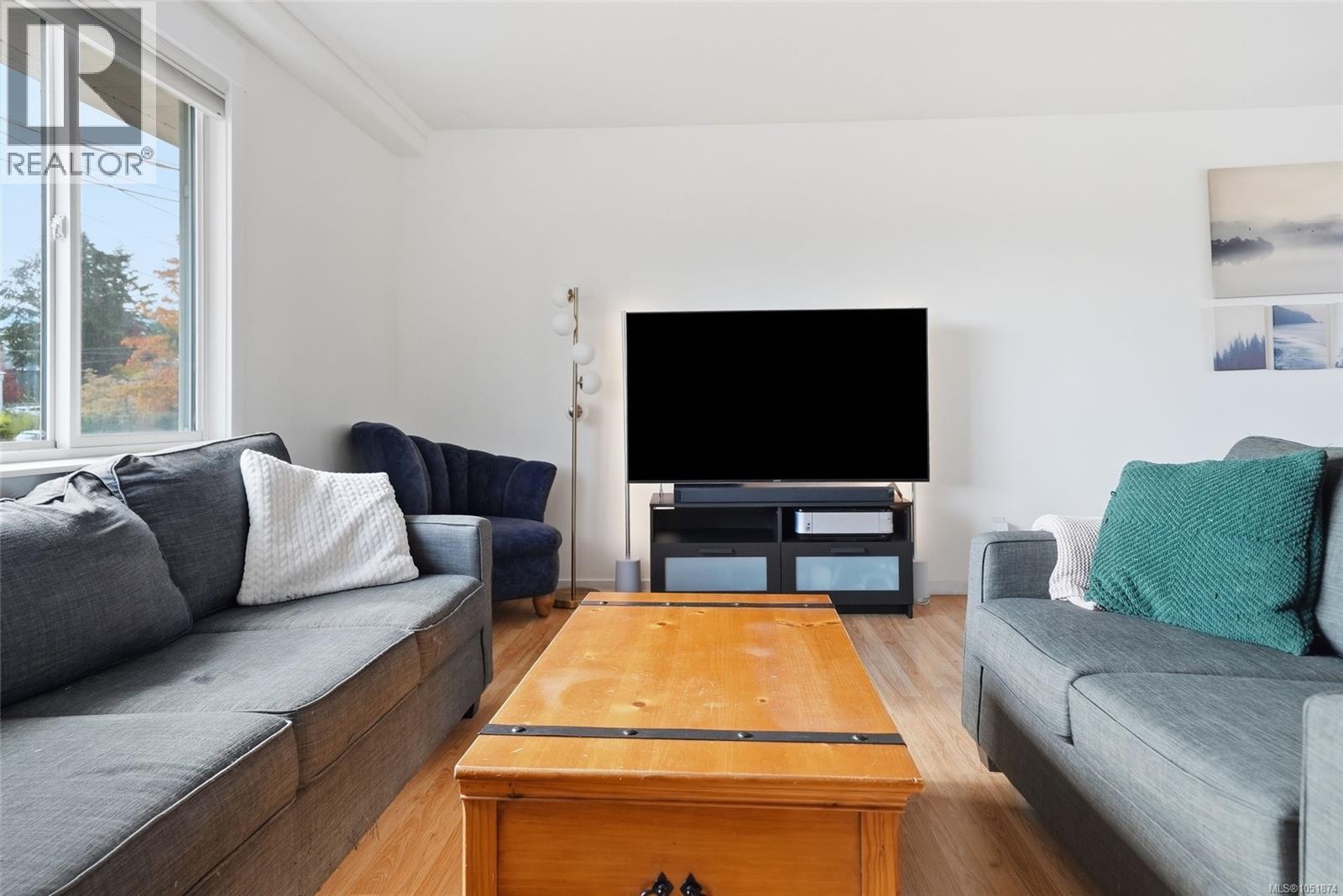 1088 Nelson St Property Photo 63