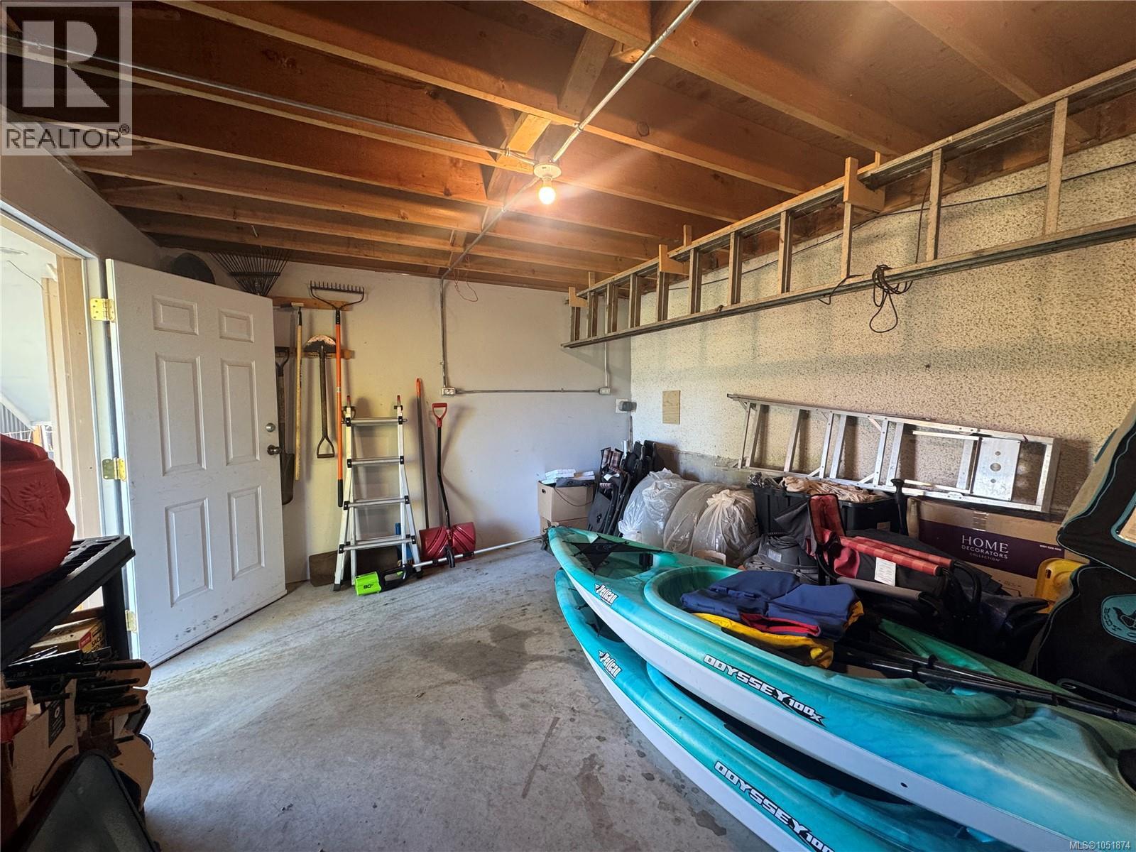 1088 Nelson St Property Photo 67