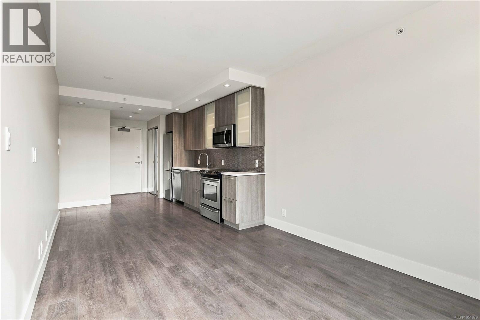 204 960 Yates St Property Photo 13