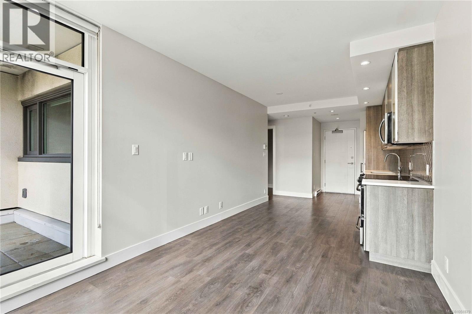 204 960 Yates St Property Photo 14