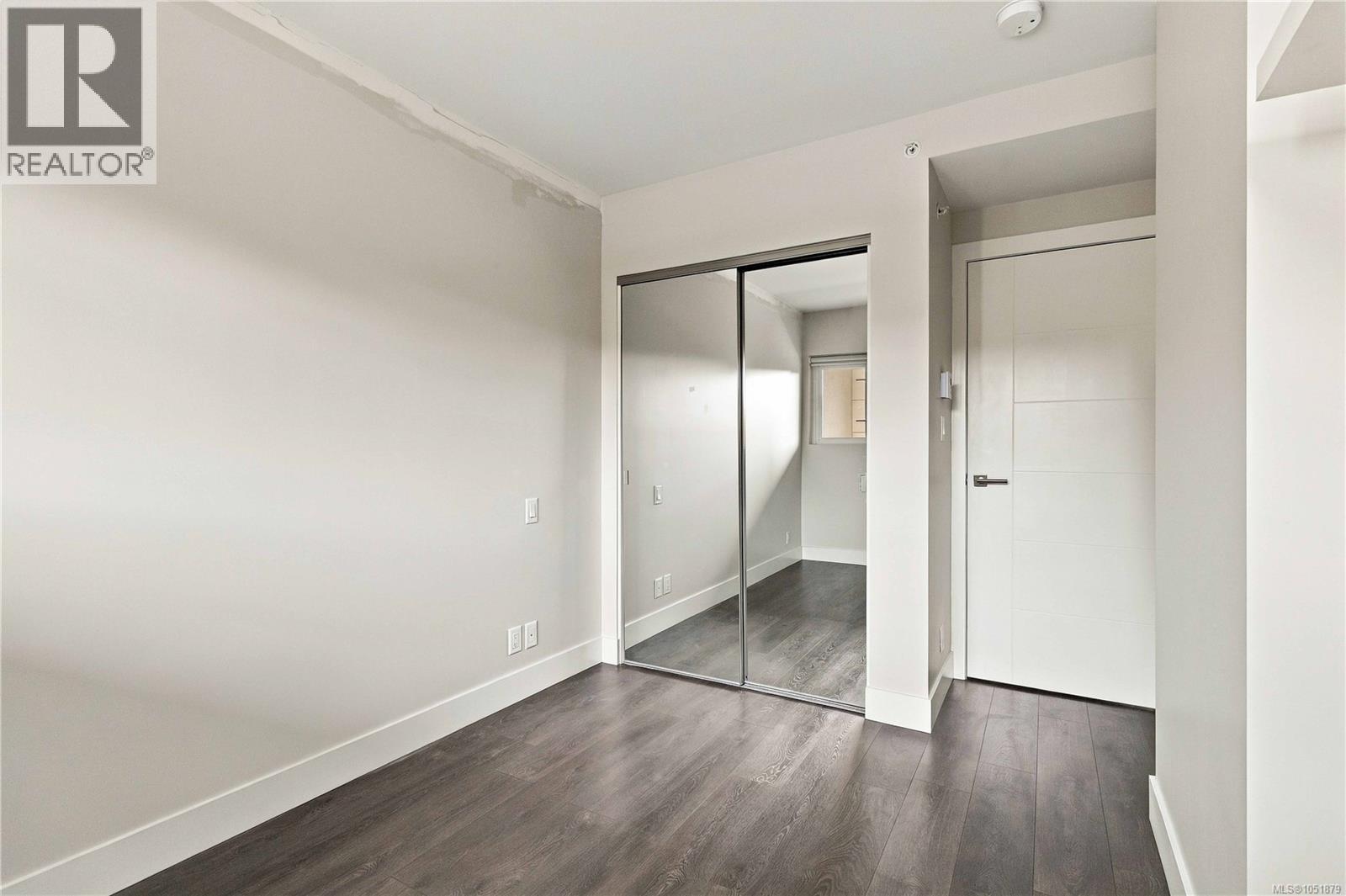 204 960 Yates St Property Photo 20
