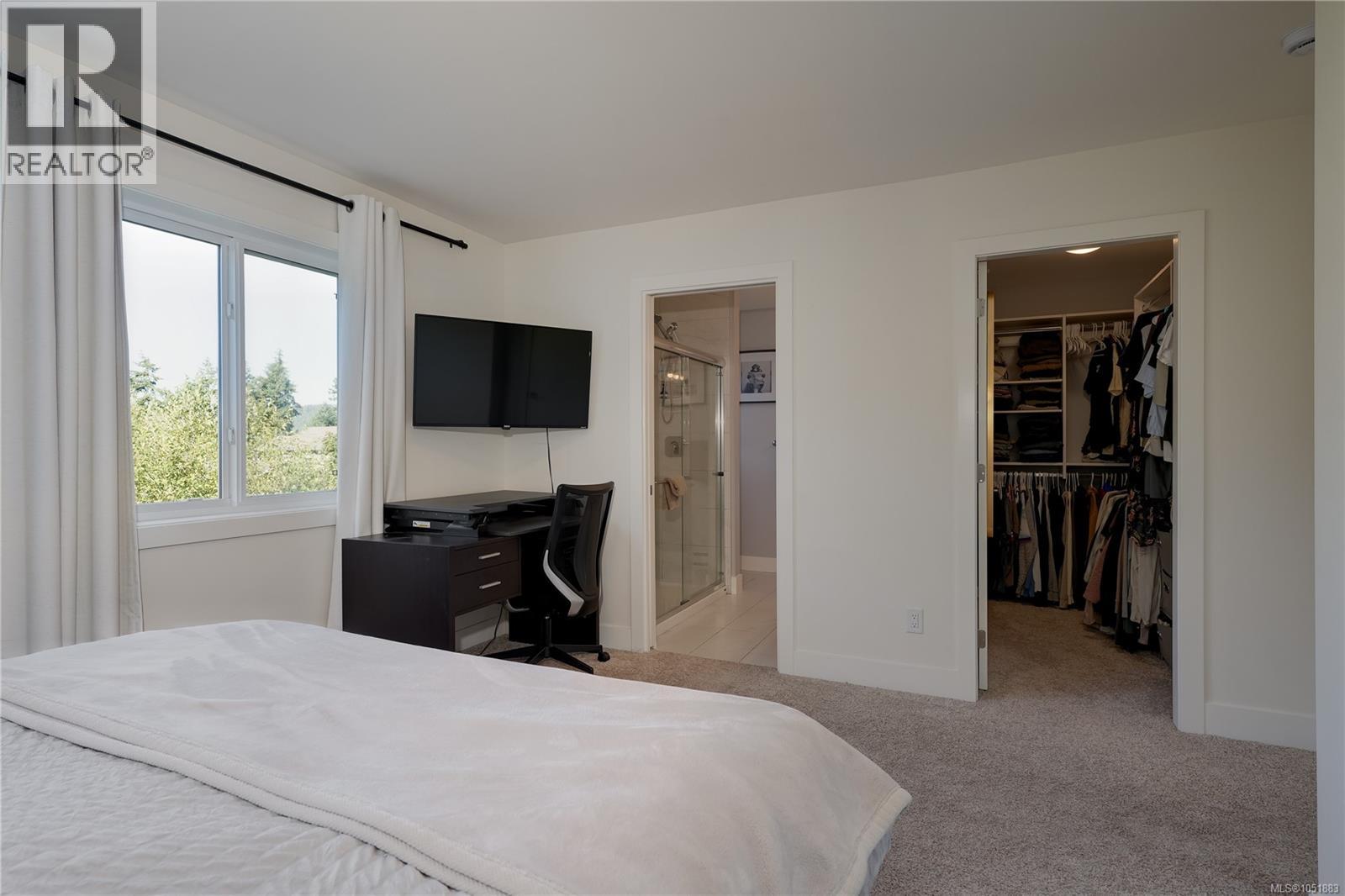 1064 Gammon Way Property Photo 10