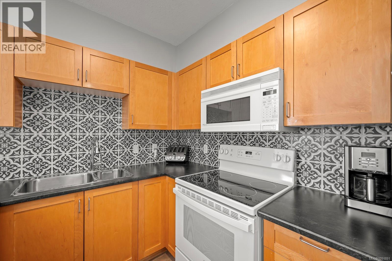 111 1280 Alpine Rd Property Photo 3