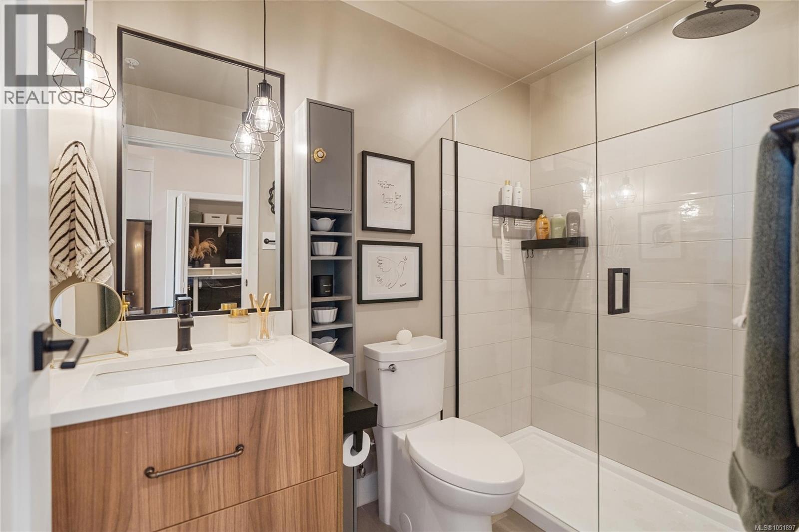 310 515 Chatham St Property Photo 10