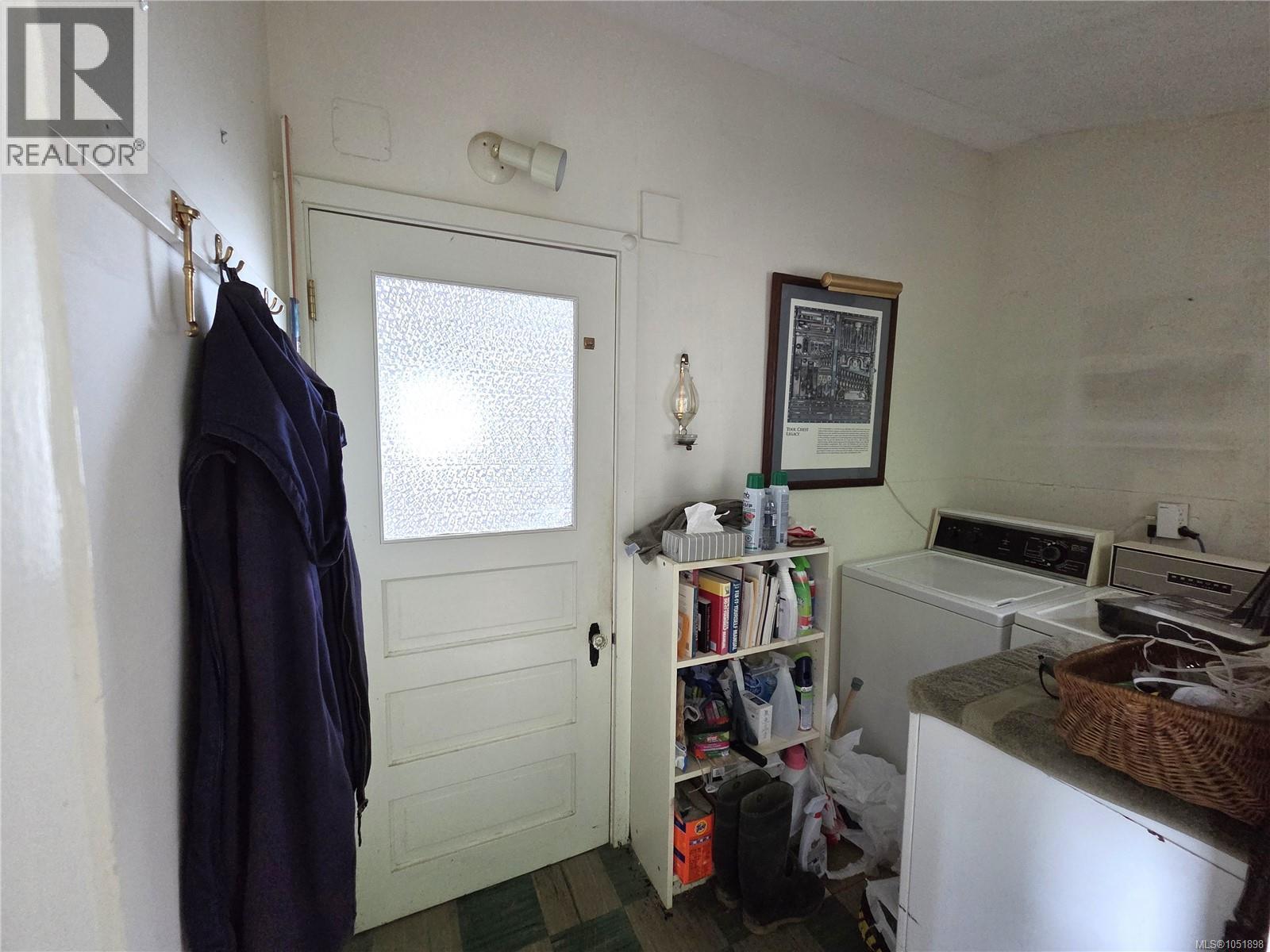 1460 Imperial Lane Property Photo 11