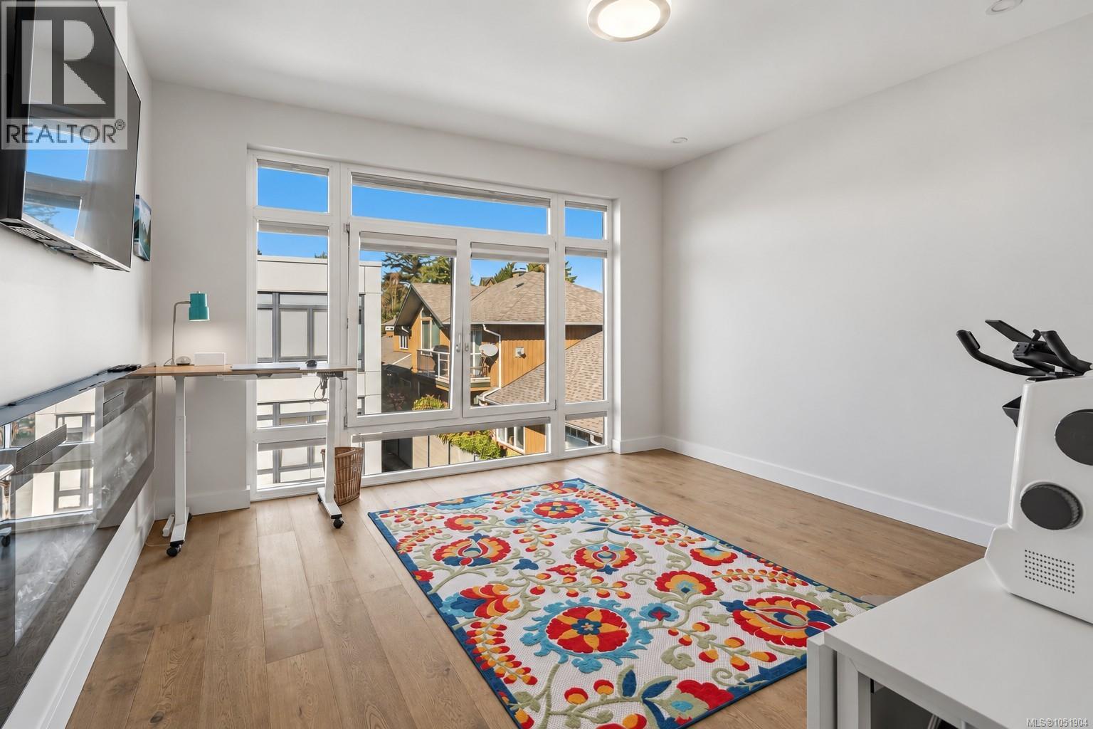 6 9667a First St Property Photo 20