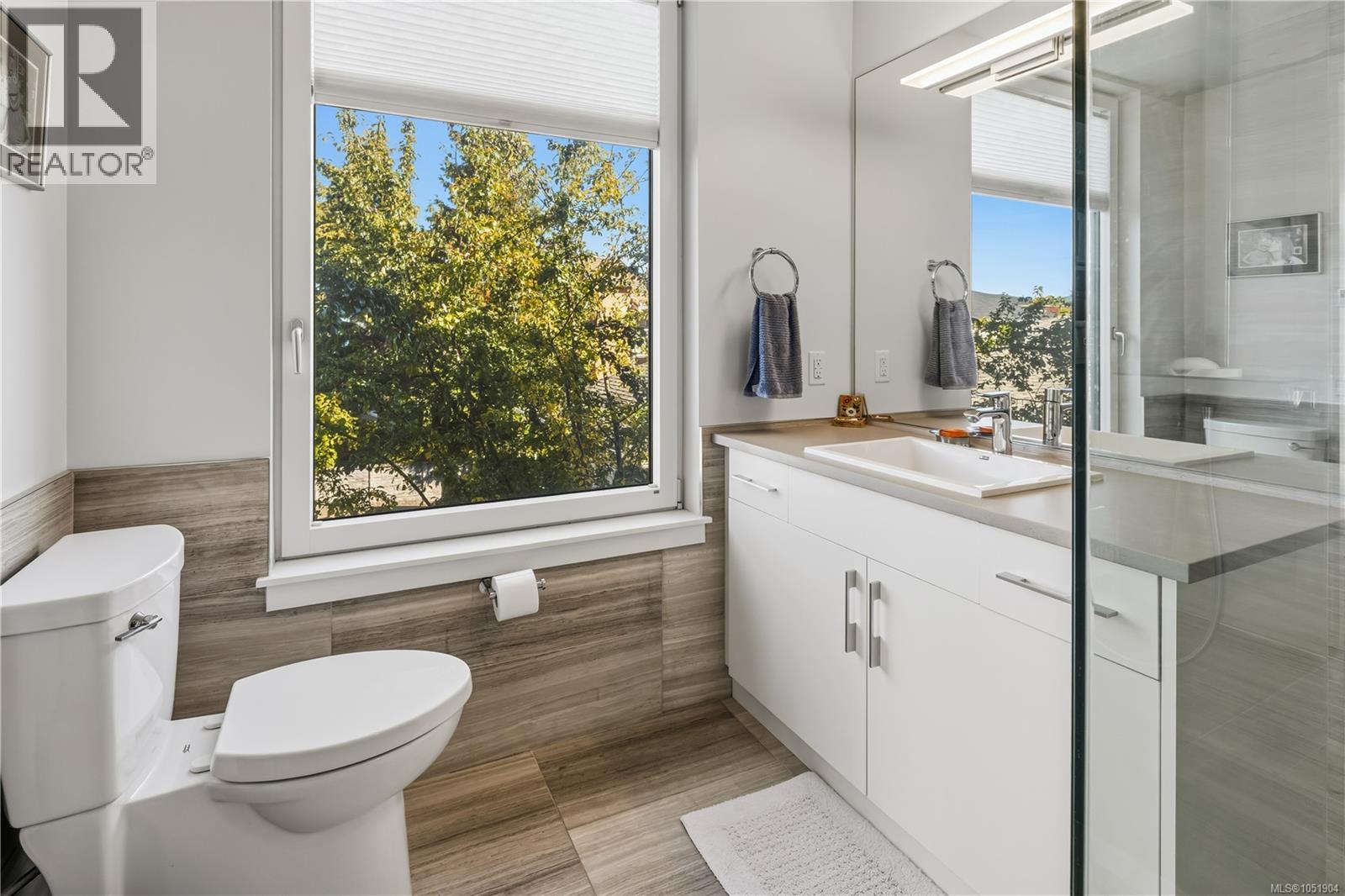 6 9667a First St Property Photo 24