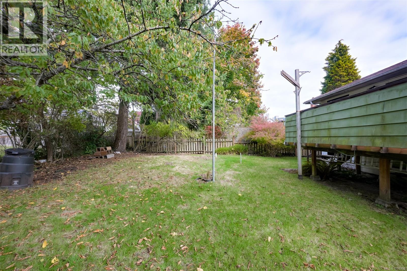 948 Dunsmuir Rd Property Photo 48