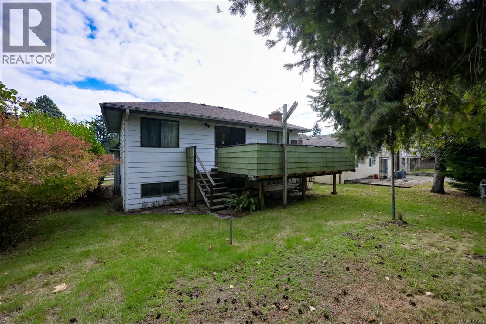 948 Dunsmuir Rd Property Photo 51