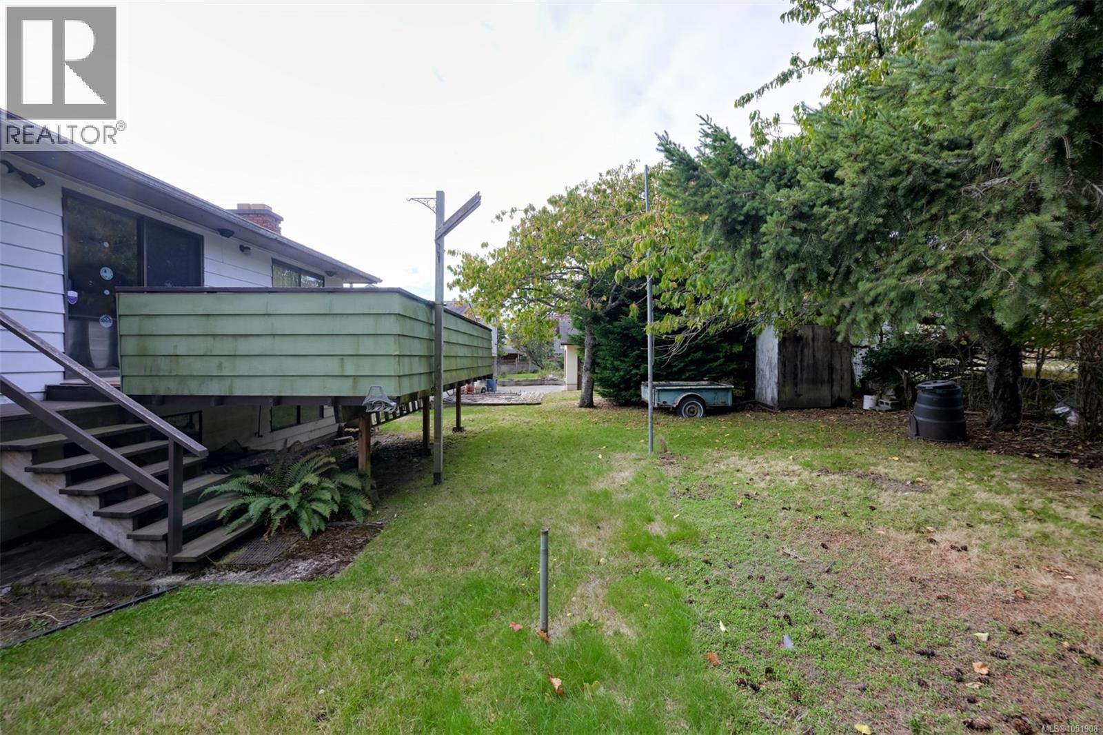 948 Dunsmuir Rd Property Photo 52