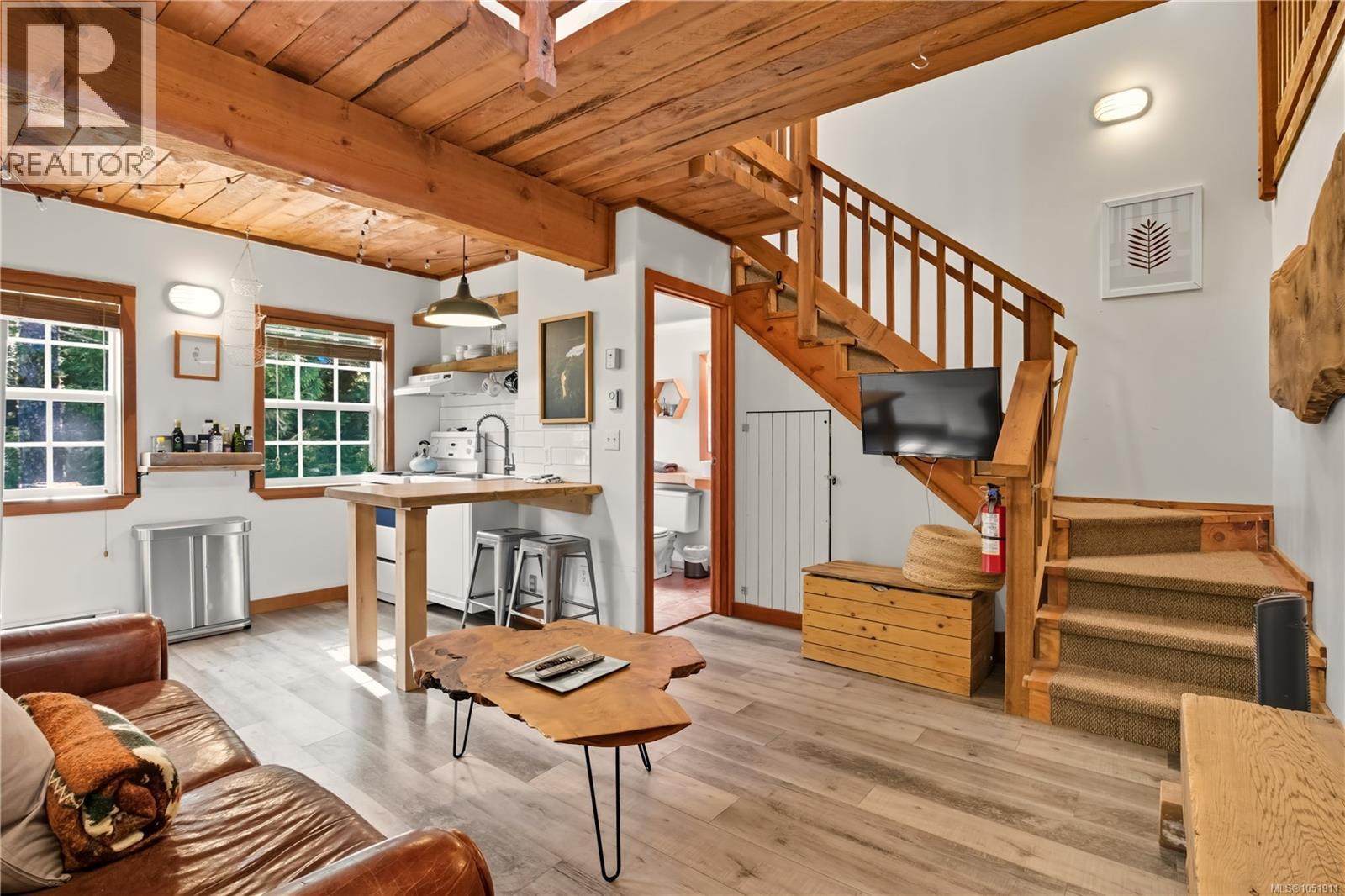 19 1002 Peninsula Rd Property Photo 5
