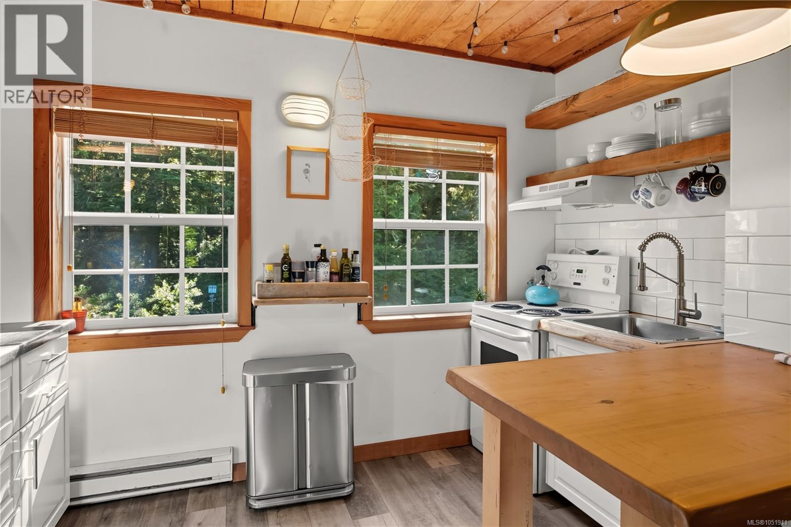 19 1002 Peninsula Rd Property Photo 7
