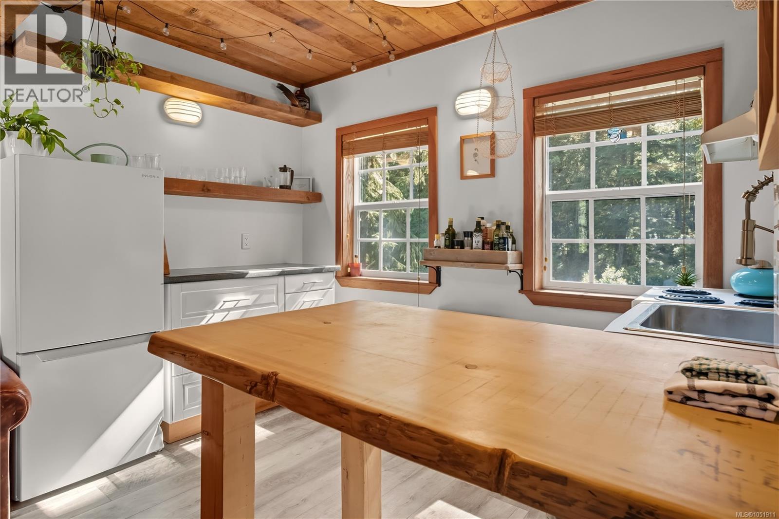 19 1002 Peninsula Rd Property Photo 9