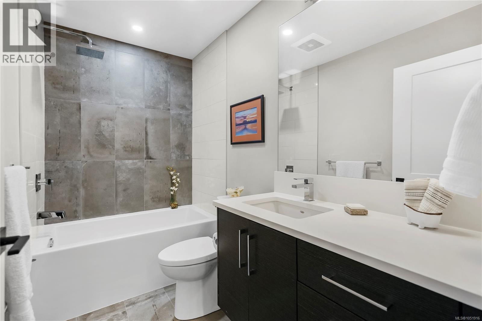 303 741 Travino Lane Property Photo 17