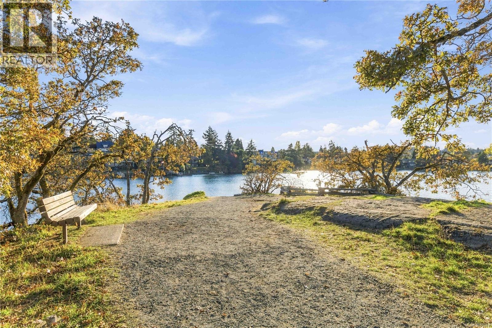 204 69 Gorge Rd W Property Photo 39