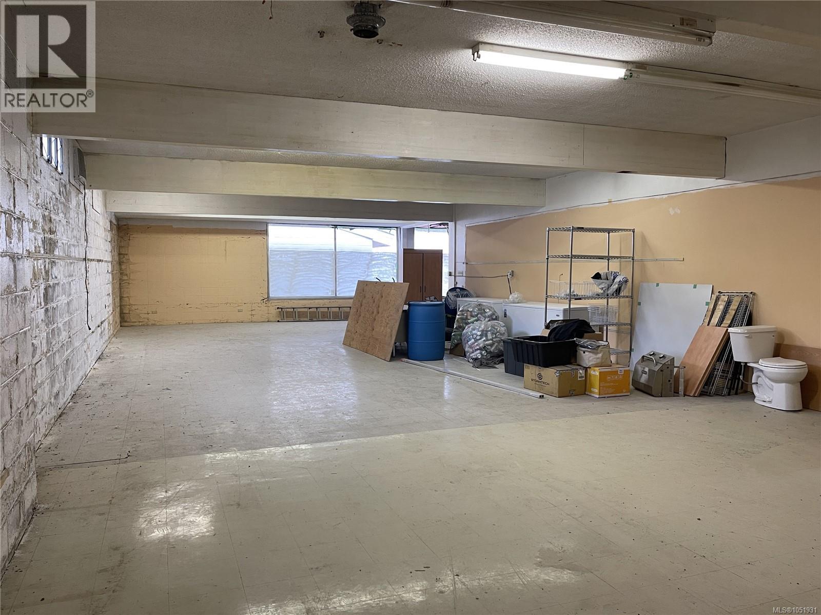 4562 Adelaide St Property Photo 1