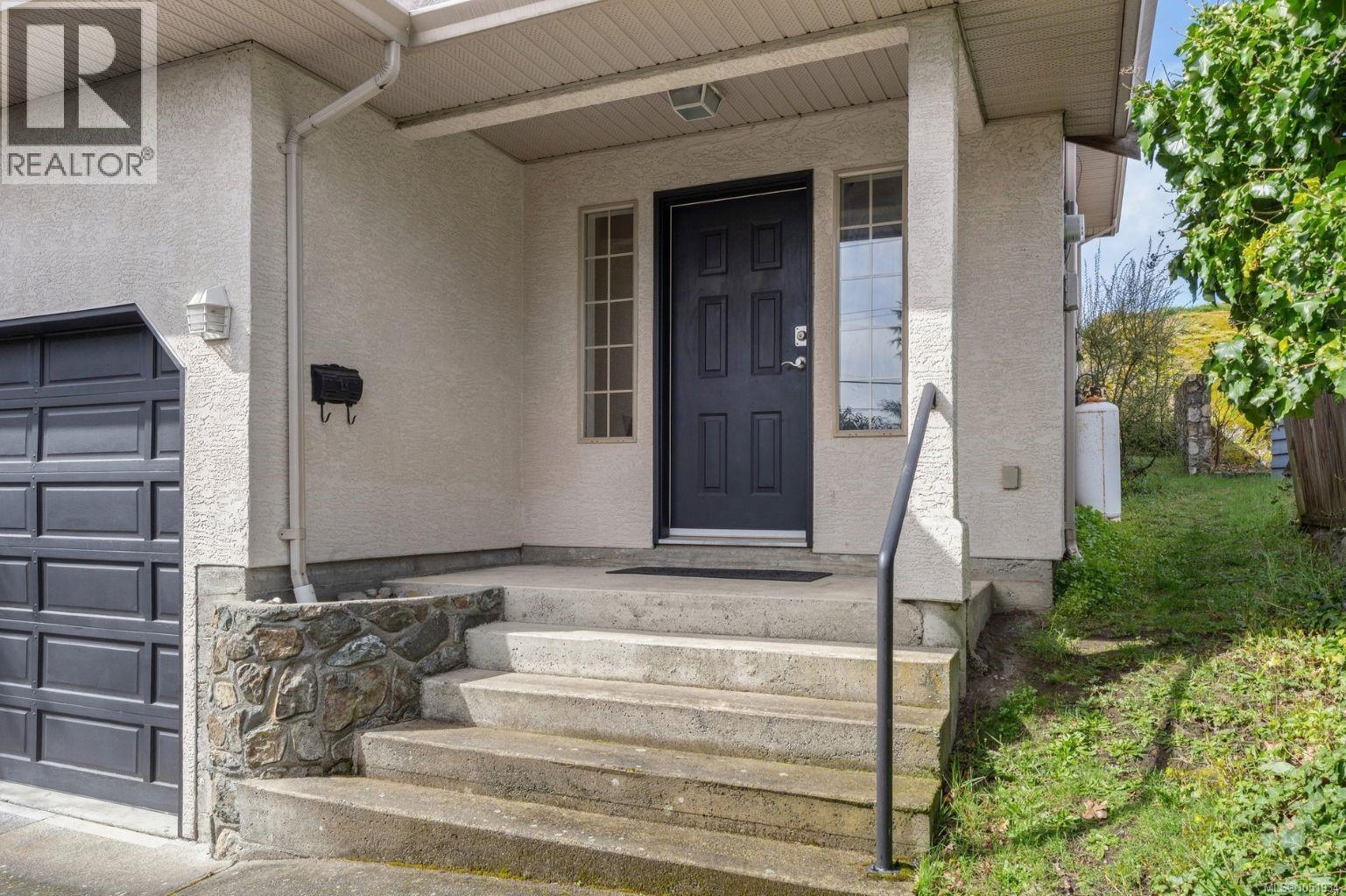 1280 Oakmount Rd Property Photo 3