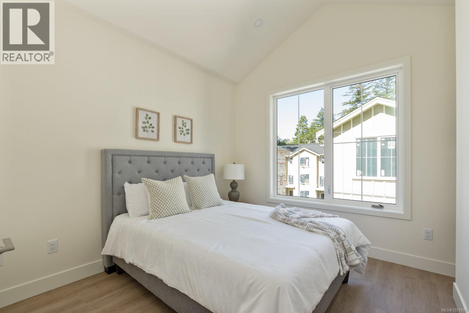 214 2770 Vantilburg Cres Property Photo 17