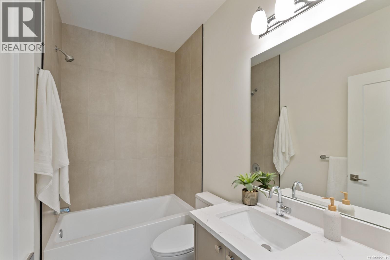 214 2770 Vantilburg Cres Property Photo 18